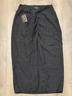 Area Stars Twist Front Black Midi Skirt NWT Medium